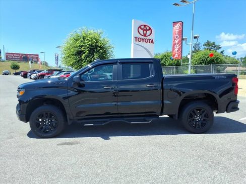 Used 2026 Chevrolet Silverado 1500 Custom Trail Boss w/ Dark Appearance Package AWD/4WD image 8