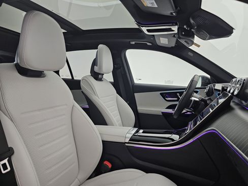 Certified 2025 Mercedes-Benz GLC 300 4MATIC image 15