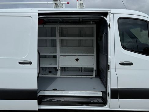 Used 2021 Mercedes-Benz Sprinter 2500 w/ Premium Package image 10