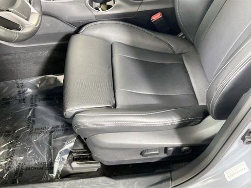 Used 2023 Subaru Outback Limited image 19