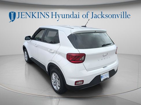 New 2026 Hyundai Venue SE FWD image 5