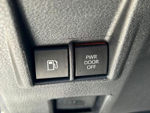 Certified 2025 Toyota Sienna XSE w/ XSE Plus Package FWD image 29