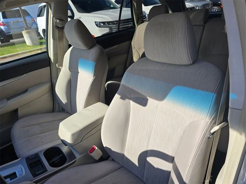 Used 2013 Subaru Outback 2.5i Premium w/ All-Weather Pkg image 54