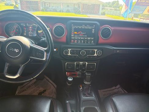 Used 2020 Jeep Wrangler Unlimited Rubicon AWD/4WD image 17