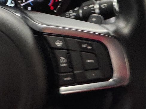 Used 2016 Jaguar XF R-Sport image 29