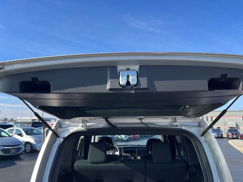 Used 2010 Jeep Liberty Sport image 17