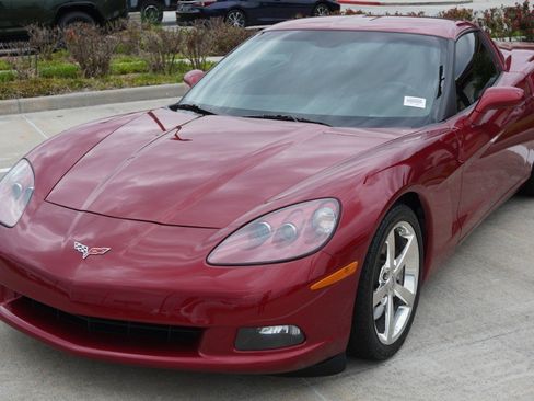 Used 2008 Chevrolet Corvette Coupe image 1