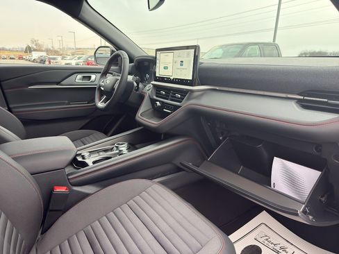 New 2026 Ford Explorer ST-Line w/ ST-Line Street Pack image 14