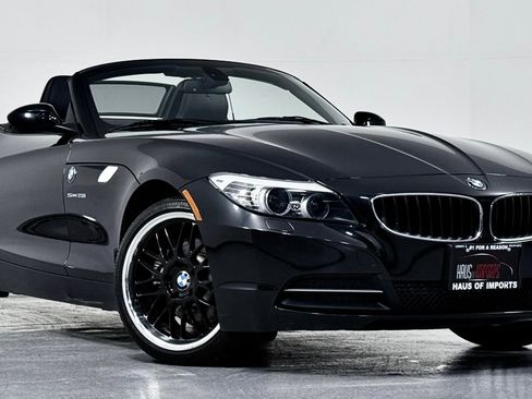 Used 2013 BMW Z4 sDrive28i image 2
