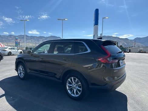 Used 2023 Honda CR-V EX image 8