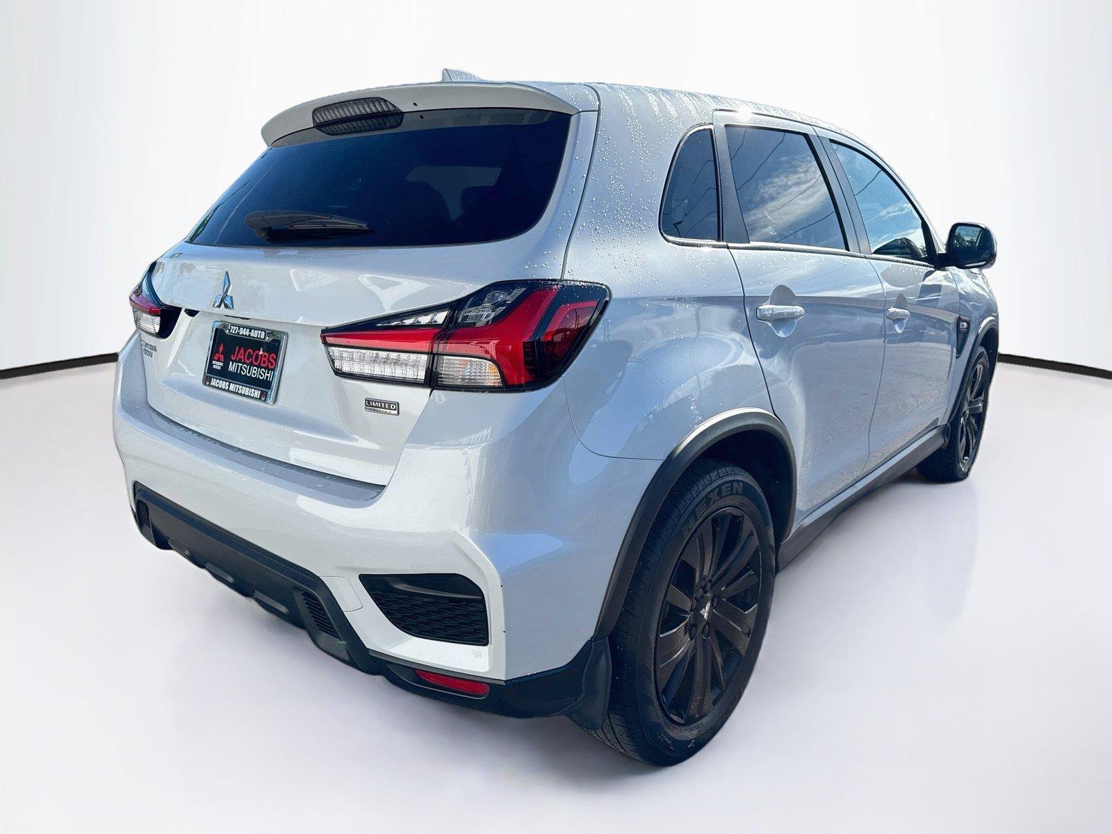 Used 2025 Mitsubishi Outlander Sport AWD image 5