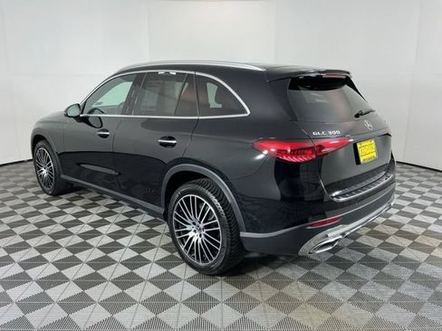 Used 2024 Mercedes-Benz GLC 300 4MATIC image 5