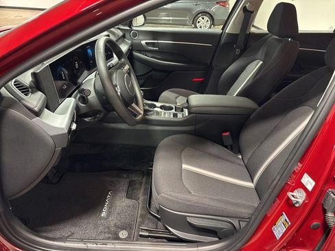 Certified 2025 Hyundai Sonata SE FWD image 22