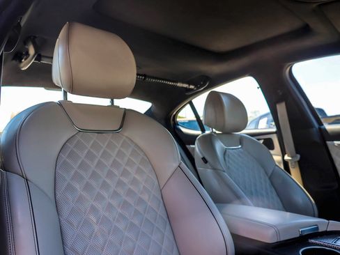 Used 2023 Genesis G70 3.3T w/ Sport Prestige Package RWD image 11