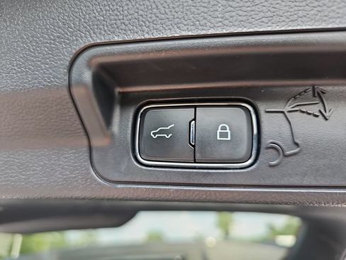 Used 2023 Ford Explorer XLT w/ Equipment Group 202A AWD/4WD image 14