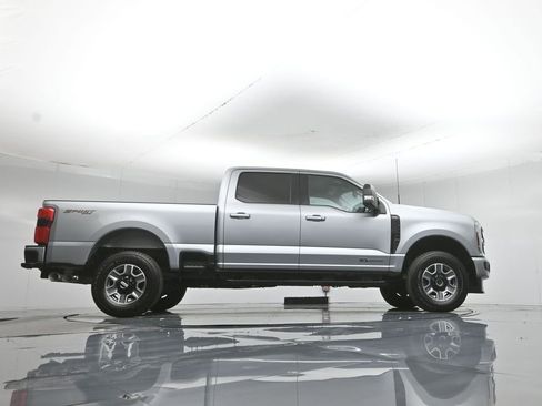 Used 2024 Ford F250 Lariat w/ Sport Appearance Package AWD/4WD image 7