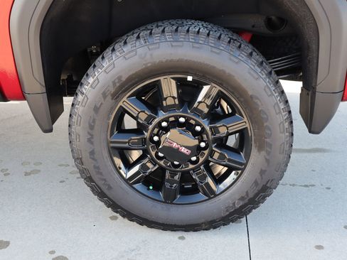 New 2026 GMC Sierra 2500 AT4 w/ AT4 Premium Plus Package image 6