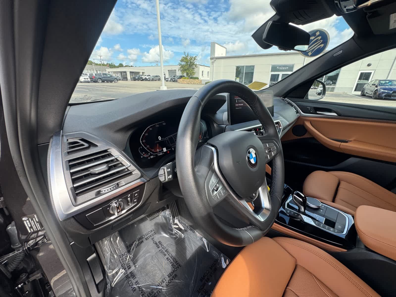 Used 2025 BMW X4 xDrive30i w/ Premium Package AWD/4WD image 23