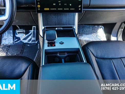 Used 2024 Land Rover Range Rover SE image 39