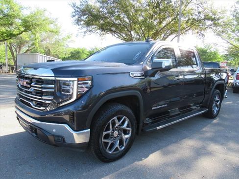 Used 2022 GMC Sierra 1500 SLT w/ SLT Premium Plus Package image 3