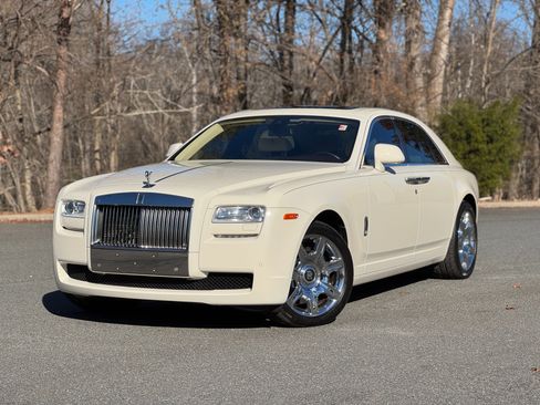 Used 2013 Rolls-Royce Ghost REAR THEATRE / MASSAGE SEATS / image 1