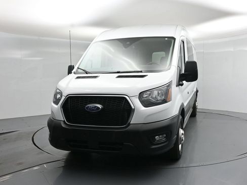 Certified 2023 Ford Transit 250 Medium Roof RWD image 46