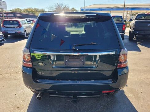 Used 2014 Land Rover LR2 image 9