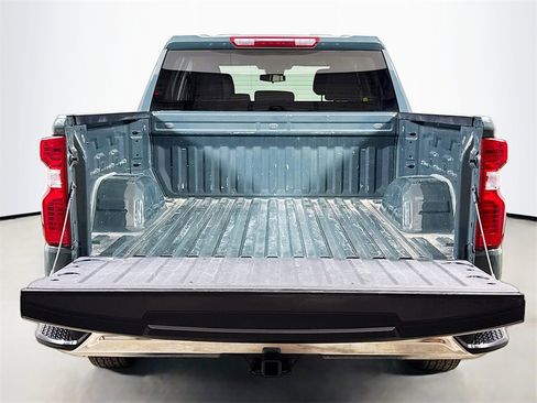 Used 2025 Chevrolet Silverado 1500 LT image 24