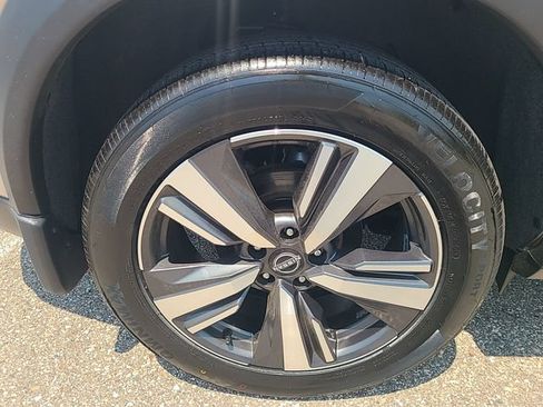 Used 2023 Nissan Rogue SL AWD/4WD image 31