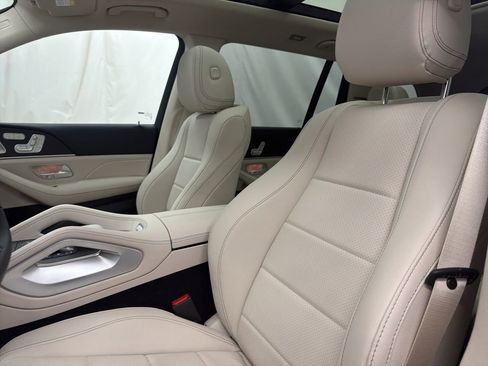New 2026 Mercedes-Benz GLS 450 GLS 450 image 13