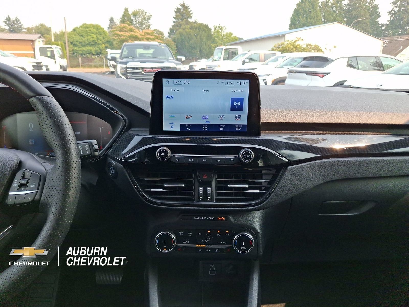 Used 2025 Ford Escape ST-Line Select AWD/4WD image 11