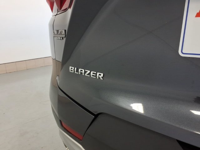 Used 2022 Chevrolet Blazer LT w/ Sound & Technology Package FWD image 10