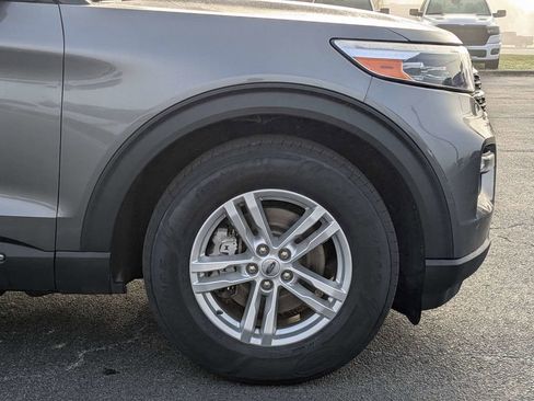 Used 2023 Ford Explorer XLT w/ Equipment Group 202A image 12