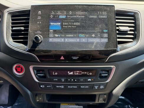Used 2022 Honda Pilot TrailSport image 19