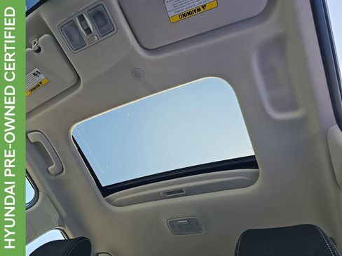Certified 2023 Hyundai Venue SEL FWD image 30