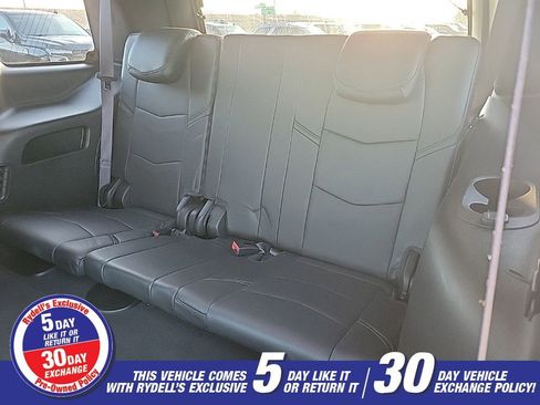 Used 2017 Cadillac Escalade Platinum image 11