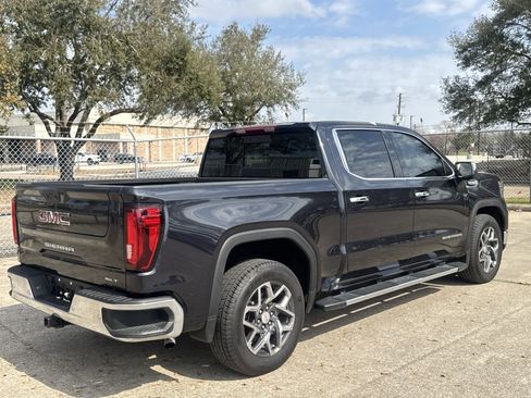 Used 2026 GMC Sierra 1500 SLT image 11
