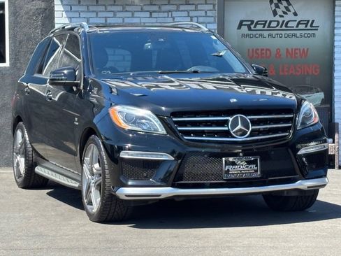Used 2015 Mercedes-Benz ML 63 AMG 4MATIC w/ AMG Performance Package image 7