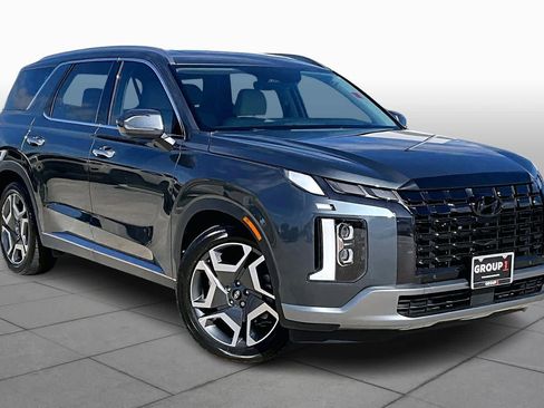 Used 2023 Hyundai Palisade Limited image 3