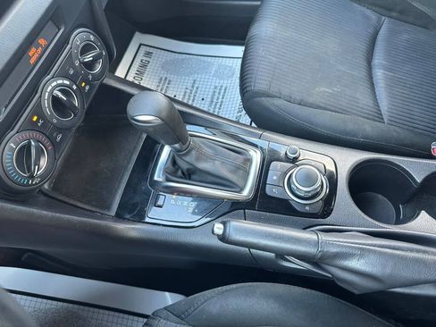 Used 2016 MAZDA MAZDA3 i Sport w/ Preferred Equipment Package FWD image 19