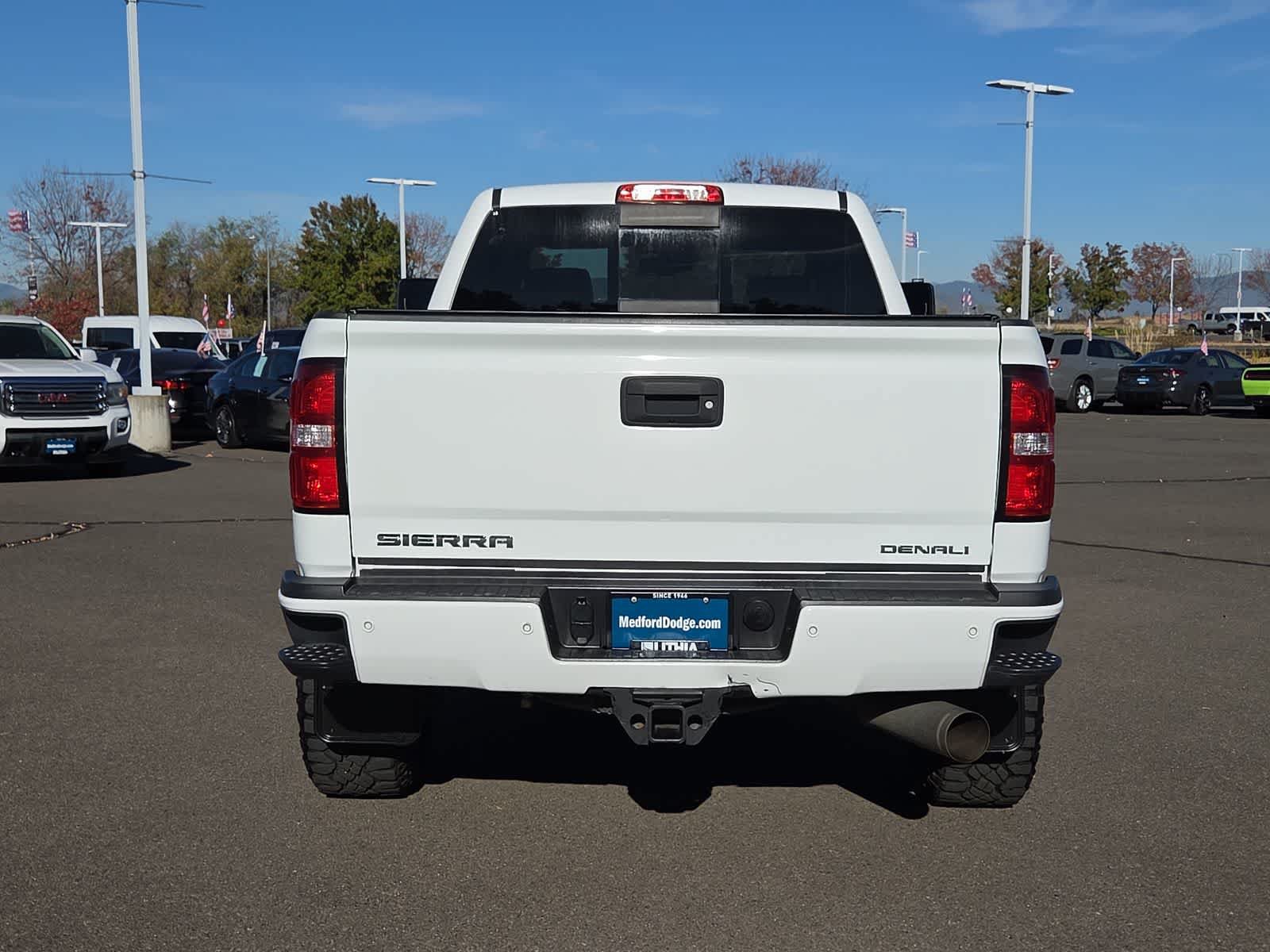 Used 2017 GMC Sierra 2500 Denali AWD/4WD image 13