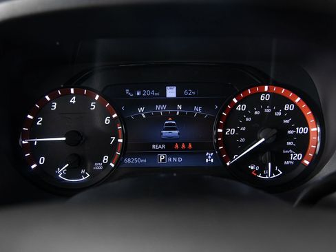 Used 2021 Nissan Titan PRO-4X w/ Pro-4x Convenience Package image 32