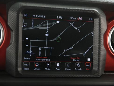 Used 2018 Jeep Wrangler Unlimited Rubicon image 13