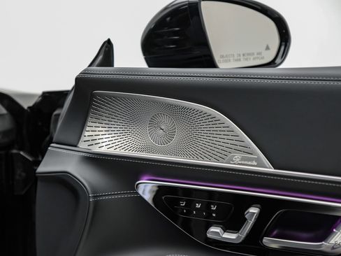 Used 2022 Mercedes-Benz SL 55 AMG 4MATIC image 93