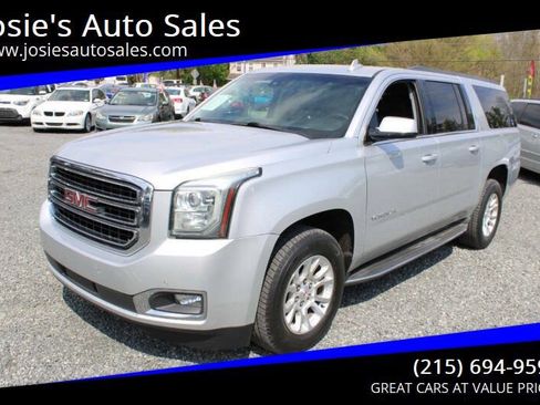 Used 2015 GMC Yukon XL SLT w/ Open Road Package AWD/4WD image 1