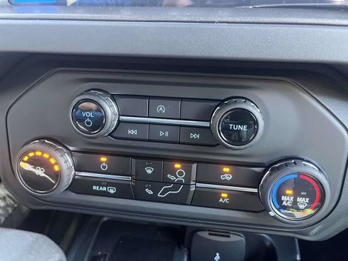 Used 2025 Ford Bronco 4-Door AWD/4WD image 28