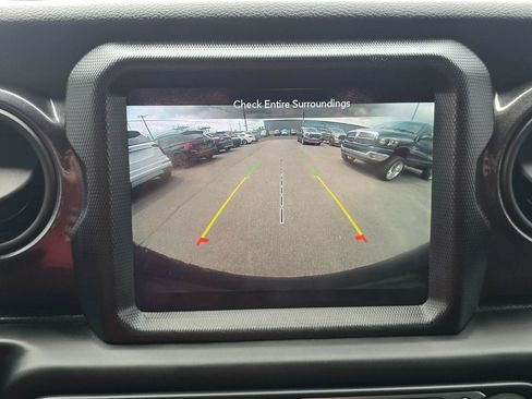 Used 2021 Jeep Wrangler Unlimited Sport AWD/4WD image 10