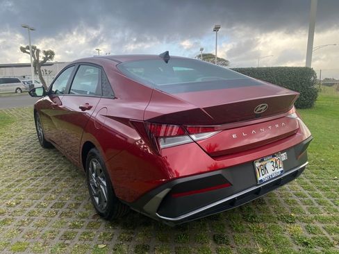 Certified 2024 Hyundai Elantra SEL image 23