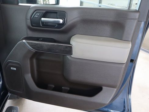 Used 2020 Chevrolet Silverado 2500 LTZ w/ LTZ Plus Package image 53