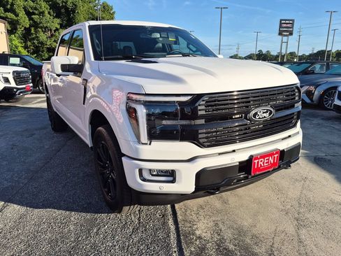 Used 2025 Ford F150 Platinum w/ Equipment Group 702A High AWD/4WD image 5